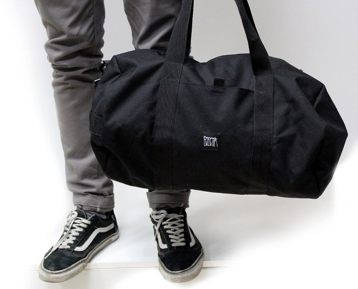 Сумка Eclectik Middle Duffel Bag - Black дешево
