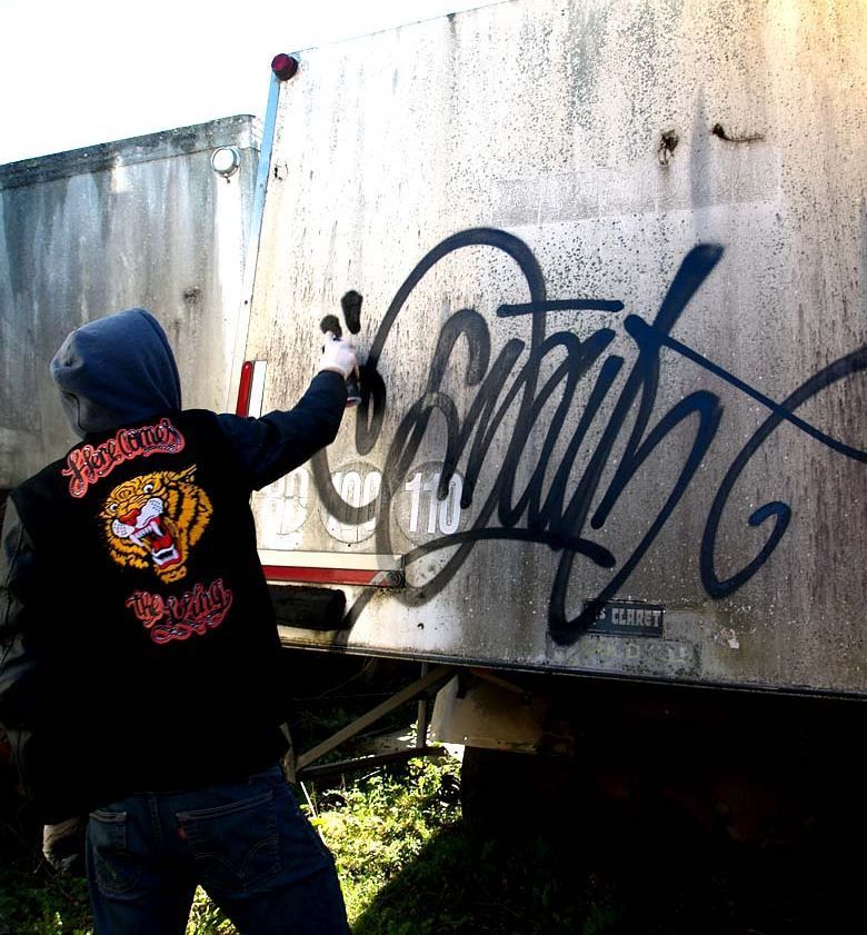 Графіті магазин КЕНС ШОП - аерозольна фарба, балончики для графіті, фарба для графіті в graffiti shop україна