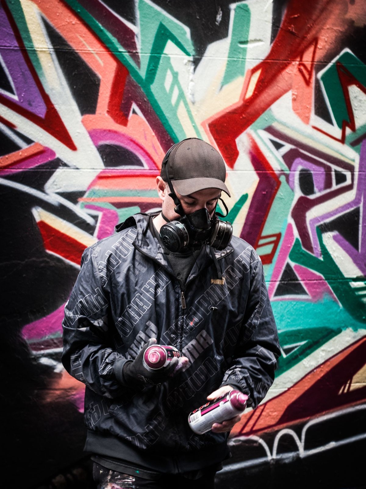 CANS графіті шоп - балончики для графіті, графіті бук, графіті література, кепи для графіті, маска графіті, респіратор 3М