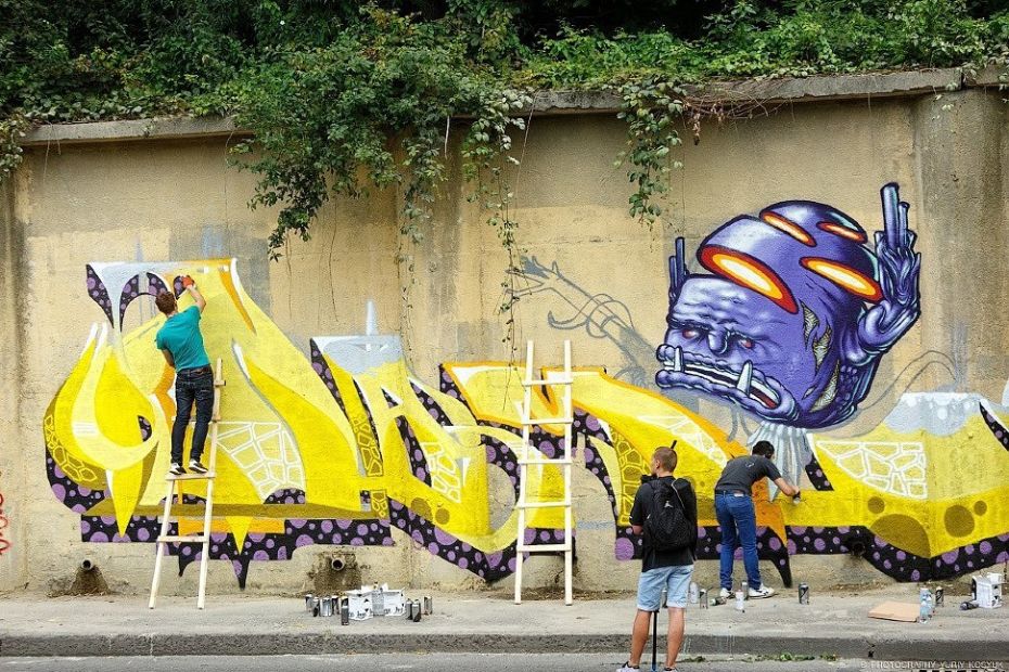 CANS графіті шоп - фарба для графіті, маркери для графіті, скетчбук для графіті зі стінами, стікери графіті, скетчбук графіті, все для графіті