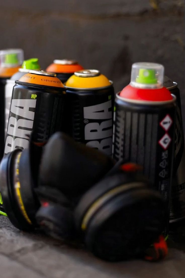 Графіті магазин CANS - аерозольна фарба для металу, аерозольна фарба для декору металевих поверхонь, фарба в балончиках метал, спрей-фарба метал купити, декоративна фарба для металу балончик