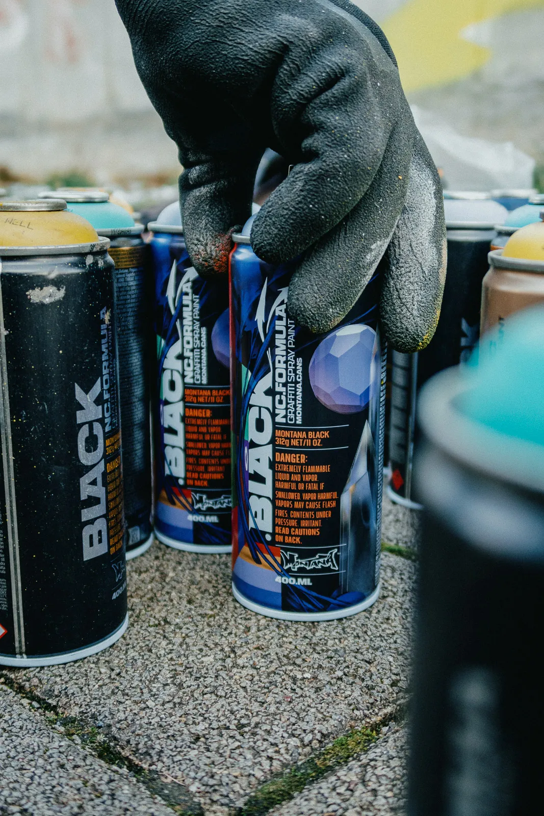 Купити montana black, montana cans, montana фарба, montana spray paint, black montana, montana-cans в графіті шоп CANS COM UA