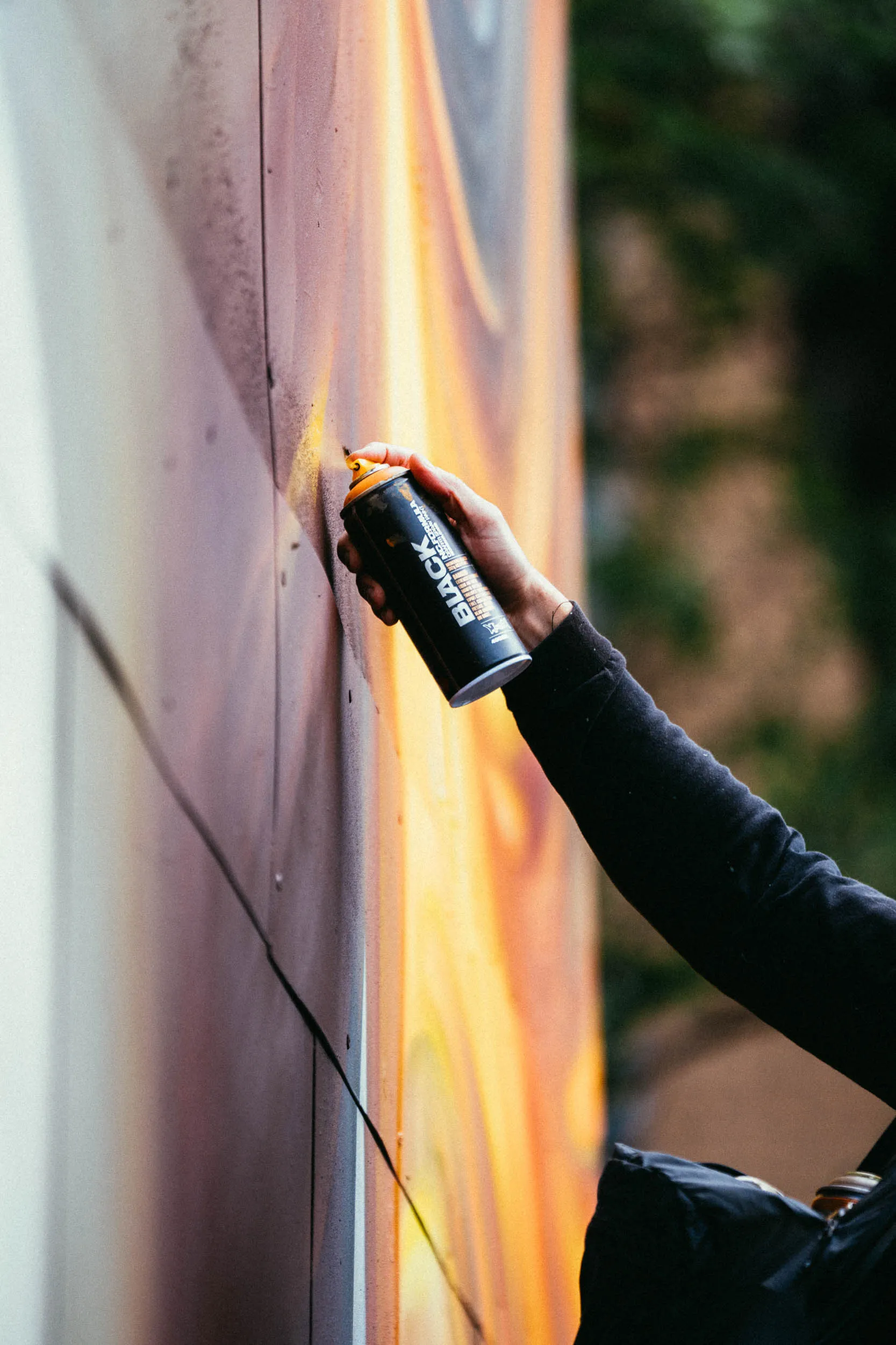 Купити montana black, montana cans, montana фарба, montana spray paint, black montana, montana-cans в графіті шоп CANS COM UA