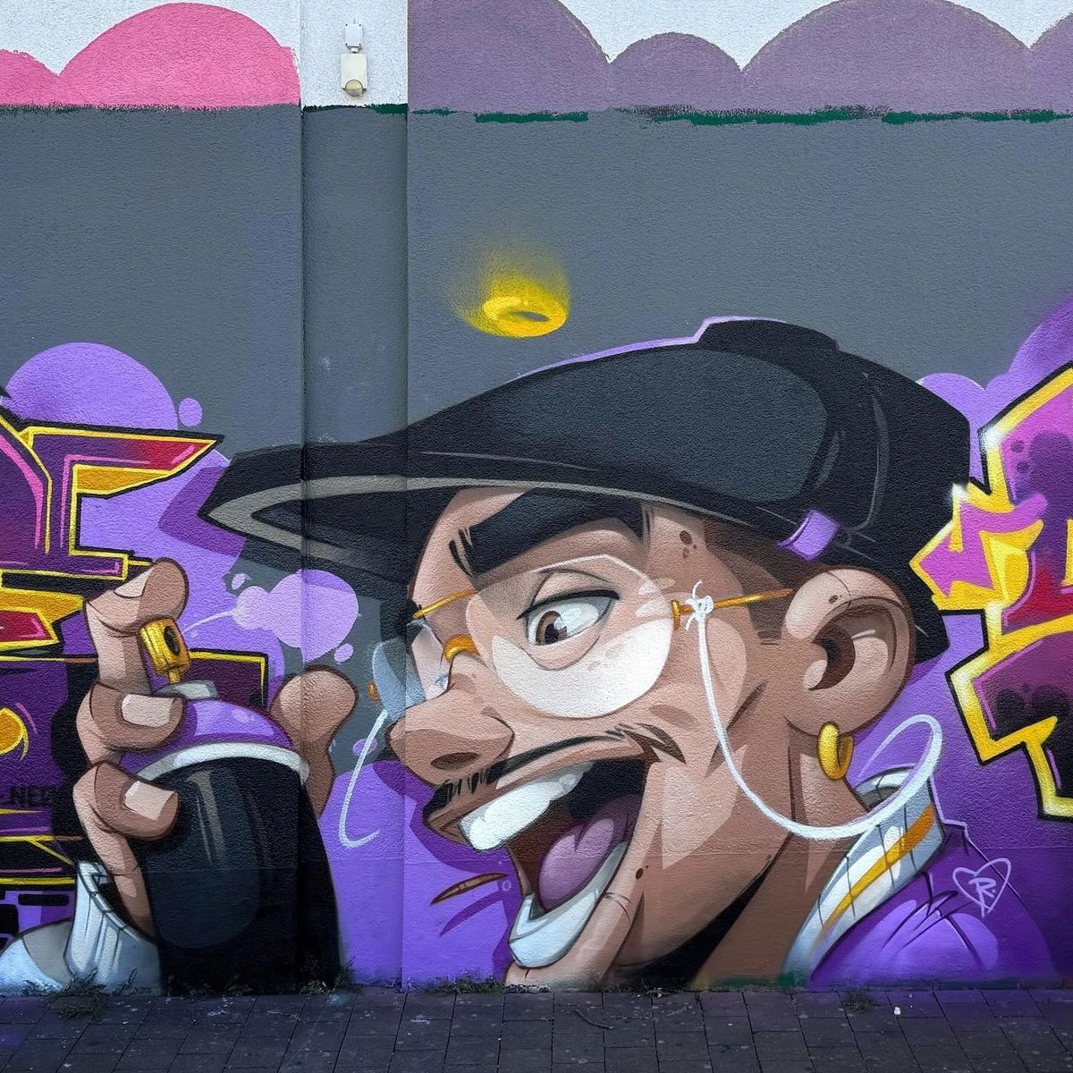 Фарба для графіті, балончики для графіті - купити