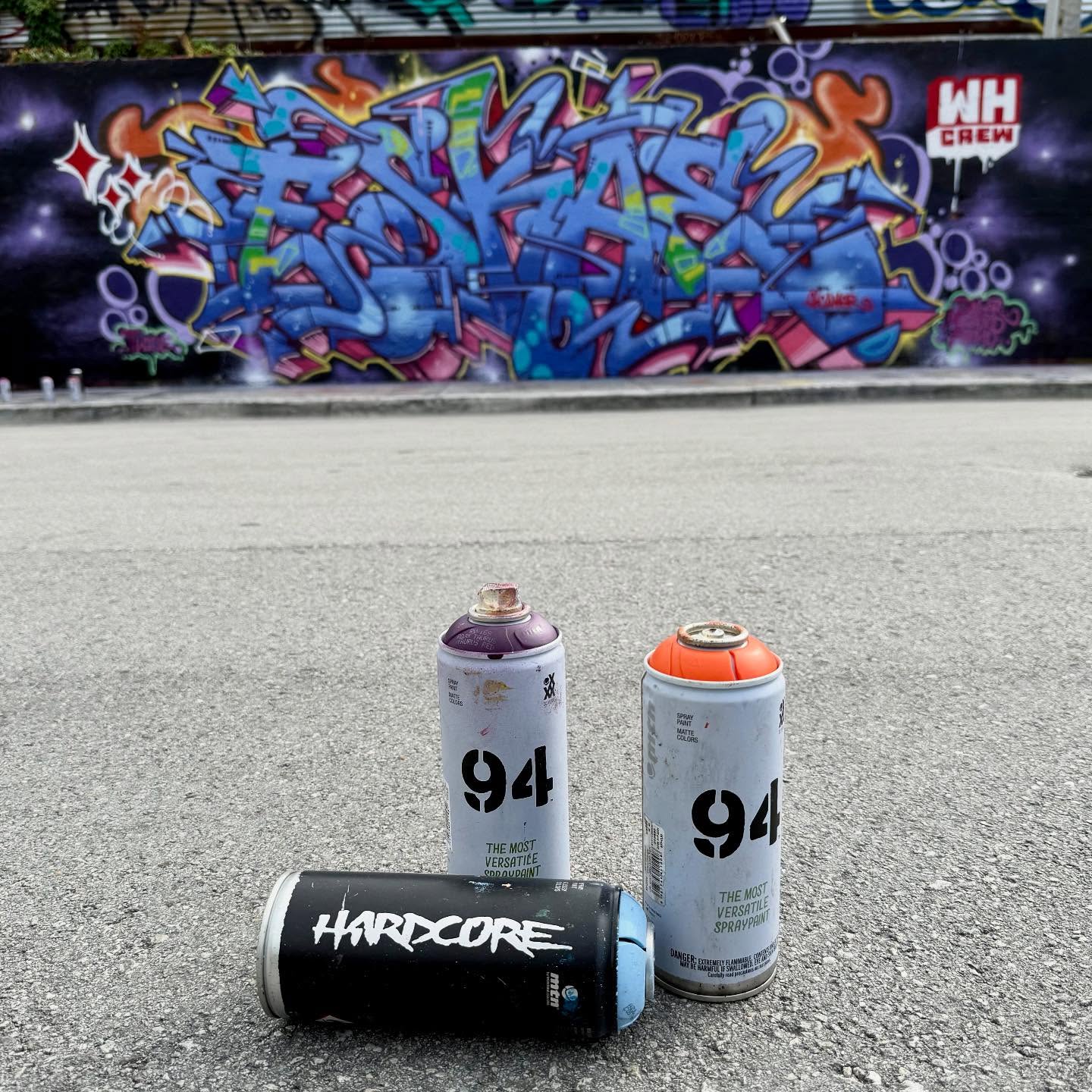 CANS - фарба для графіті купити,аерозольна фарба в балончиках, Montana BLACK купити Україна, фарба високого тиску, MTN 94 купити Київ, фарба для графіті недорого, Montana GOLD ціна Україна