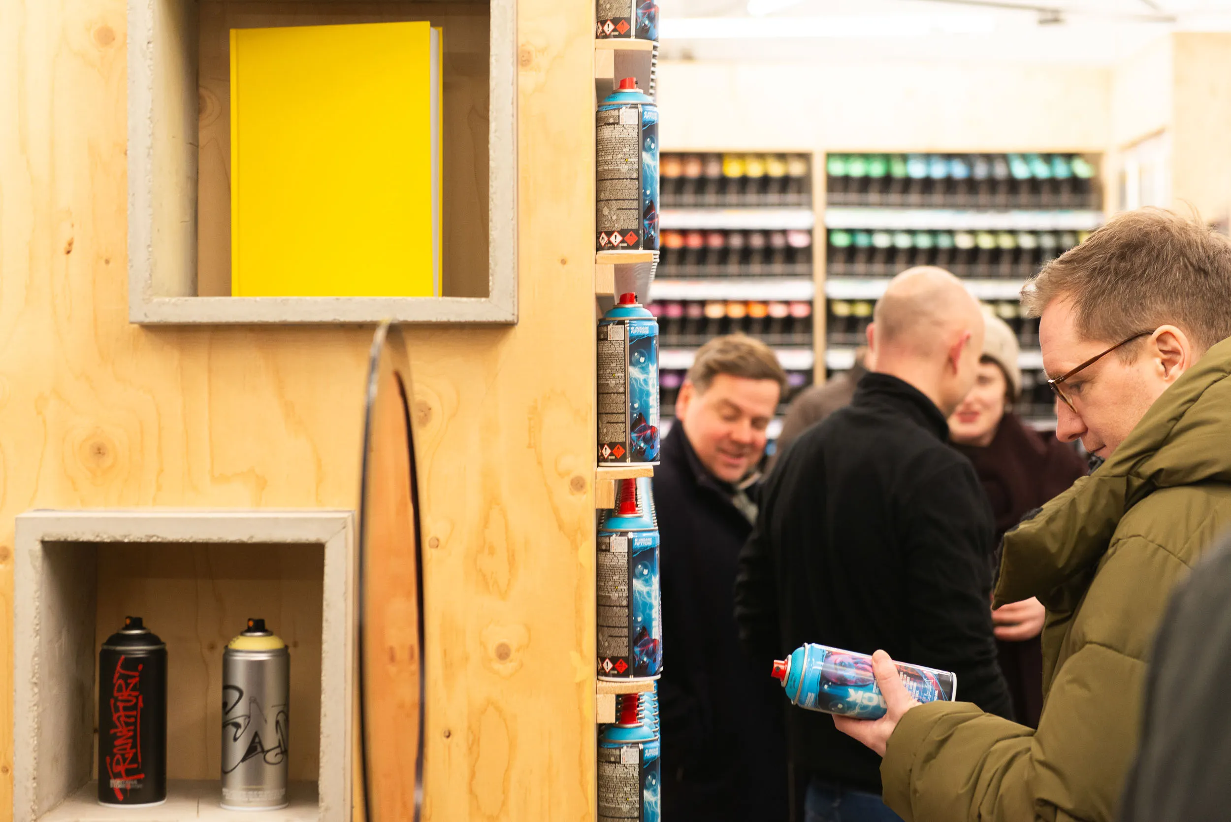 Графіті маркет CANS - montana black, montana cans, montana фарба, montana spray paint купити онлайн