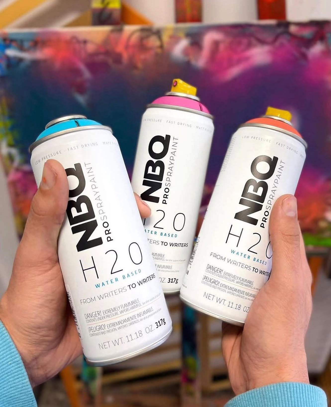 Магазин CANS.COM.UA - фарба для графіті купити, аерозольна фарба в балончиках для тканини, фарба для тканини в балончиках недорого, професійні матеріали для розпису тканин 