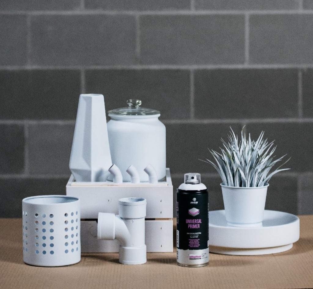 Найкраща аерозольна фарба для пластику, балони графіті, mtn фарба, molotow graffiti, loop paint, монтана блек палітра купити в CANS