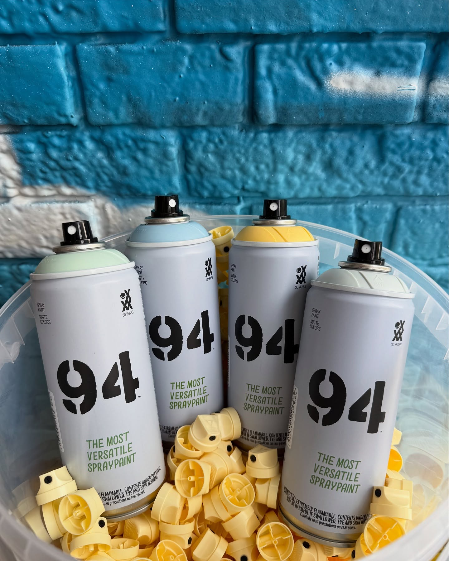 CANS - фарба для графіті купити,аерозольна фарба в балончиках, Montana BLACK купити Україна, фарба високого тиску, MTN 94 купити Київ, фарба для графіті недорого, Montana GOLD ціна Україна